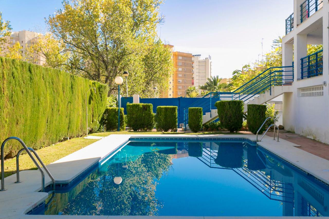 Апартаменты Apartamento Torremolinos Playamar Экстерьер фото