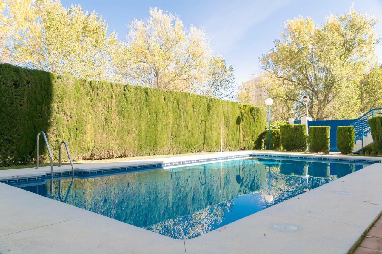 Апартаменты Apartamento Torremolinos Playamar Экстерьер фото